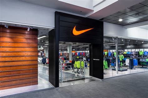 nearest Nike outlet